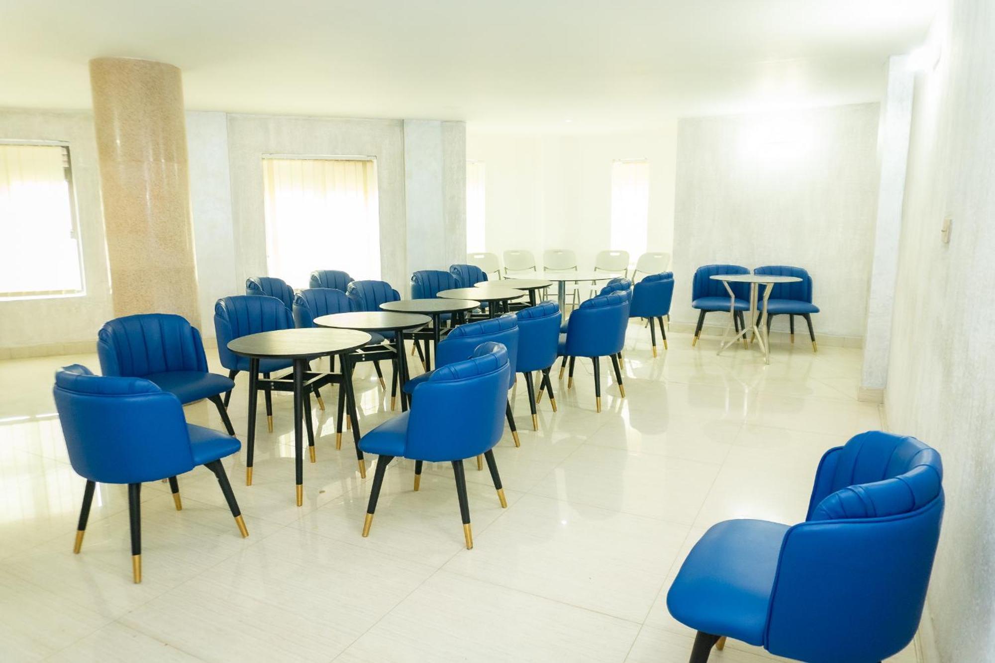 Hotel Le Figaro Douala Extérieur photo