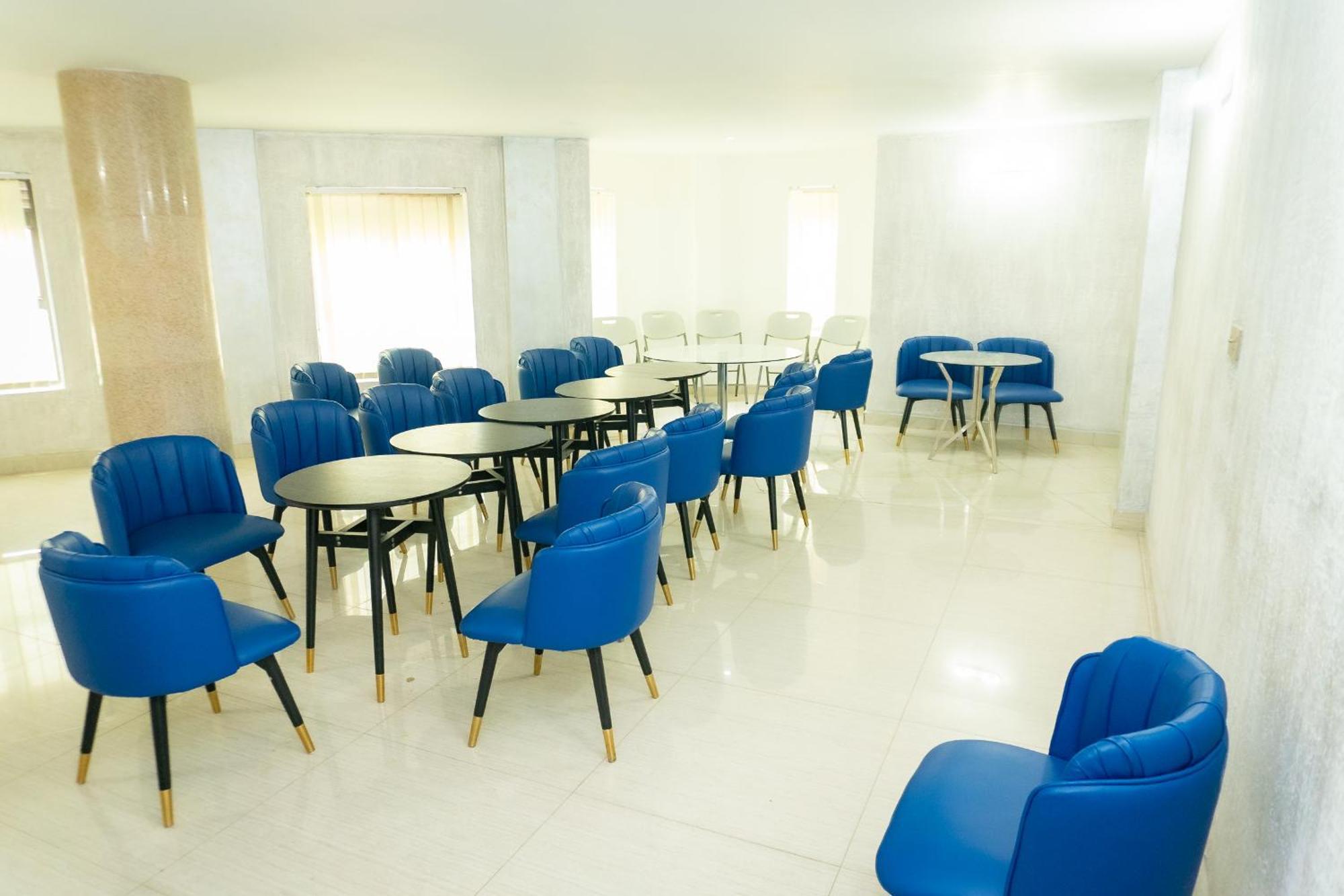 Hotel Le Figaro Douala Extérieur photo