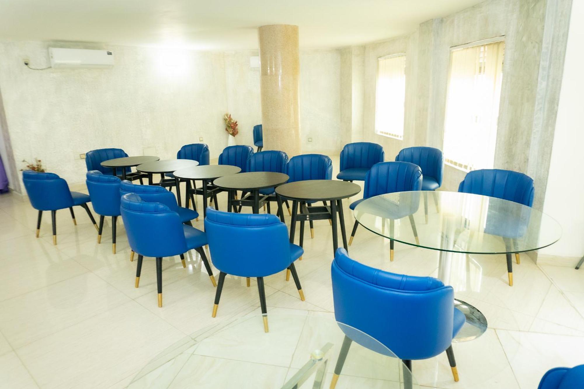 Hotel Le Figaro Douala Extérieur photo